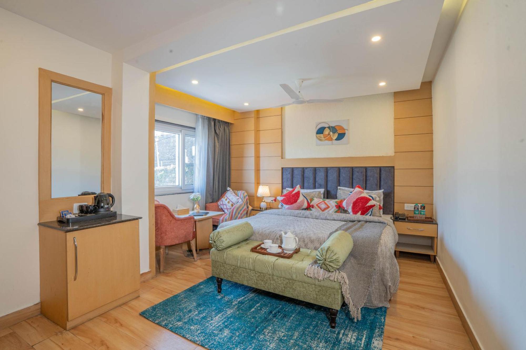 Perfectstayz Premium At Mall Road Mussoorie Exterior foto