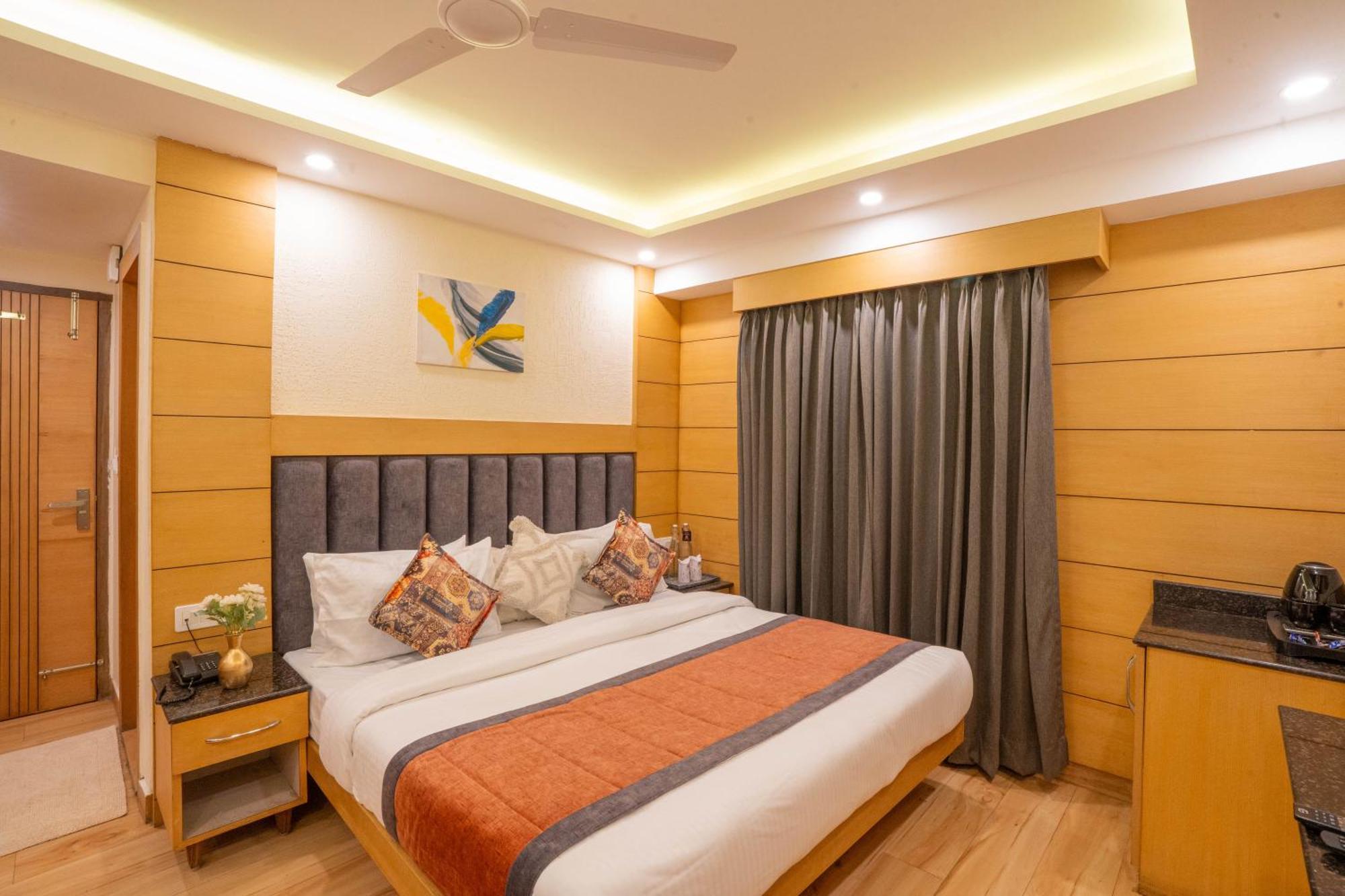 Perfectstayz Premium At Mall Road Mussoorie Exterior foto