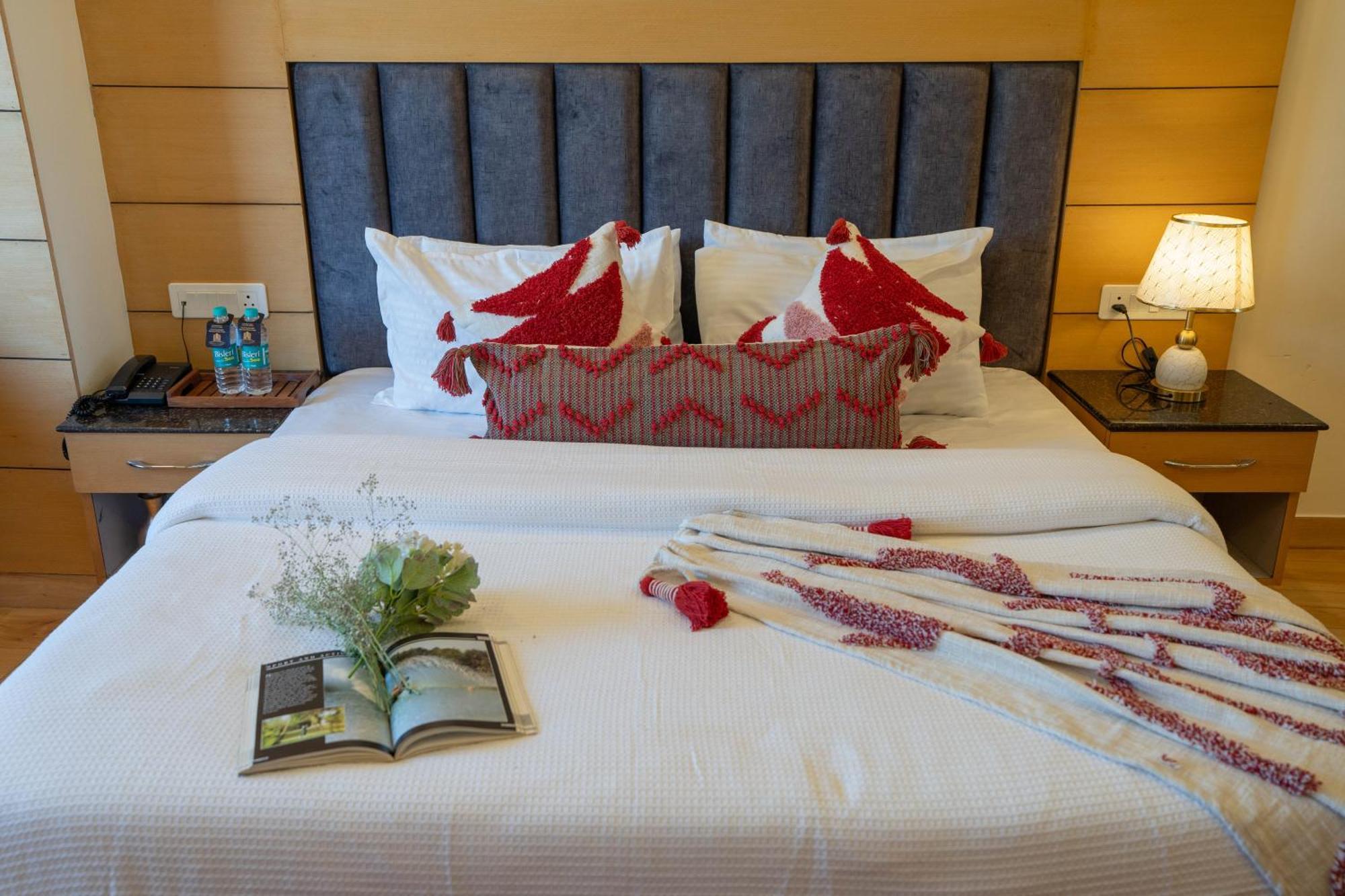 Perfectstayz Premium At Mall Road Mussoorie Exterior foto