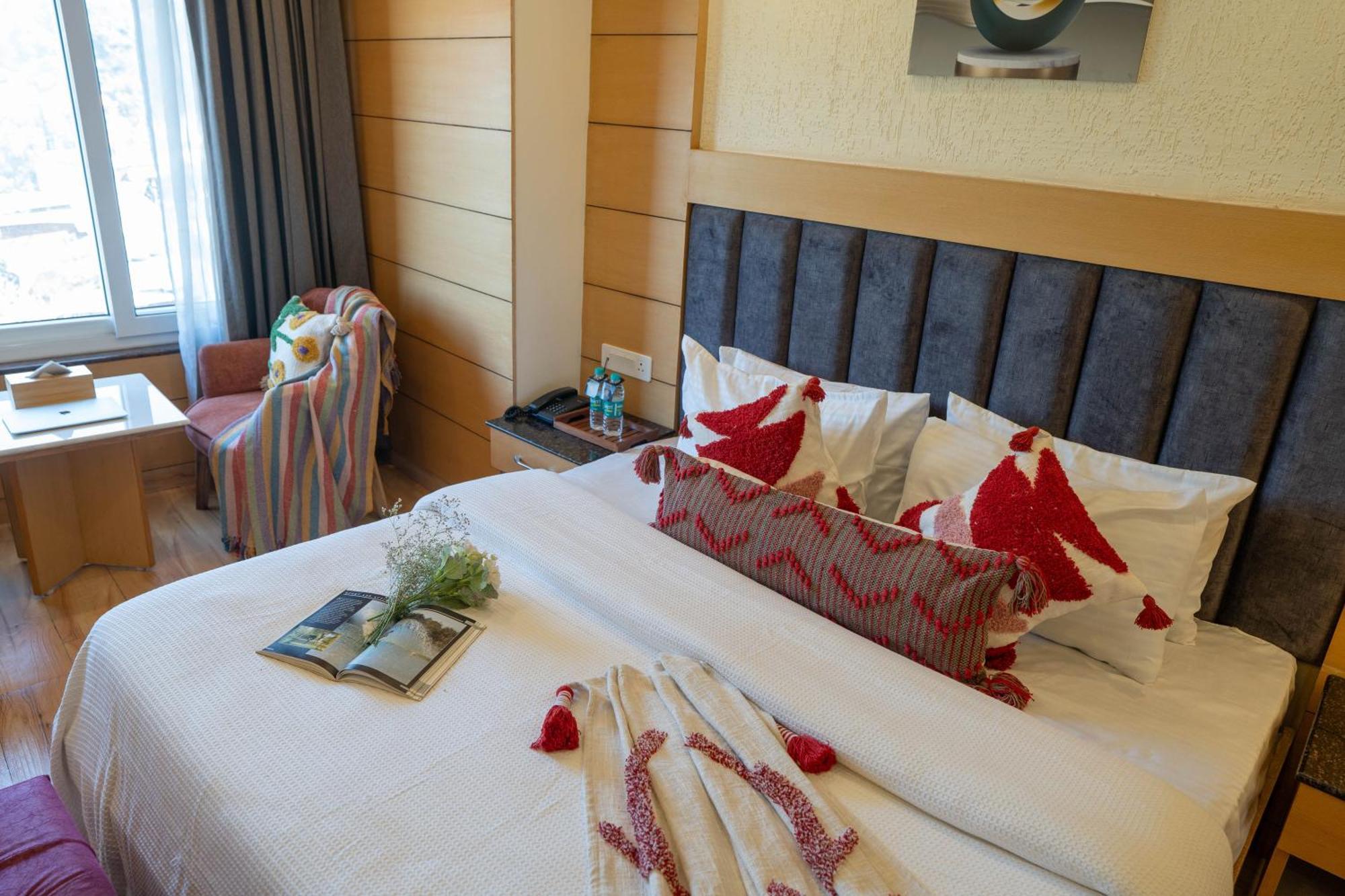 Perfectstayz Premium At Mall Road Mussoorie Exterior foto