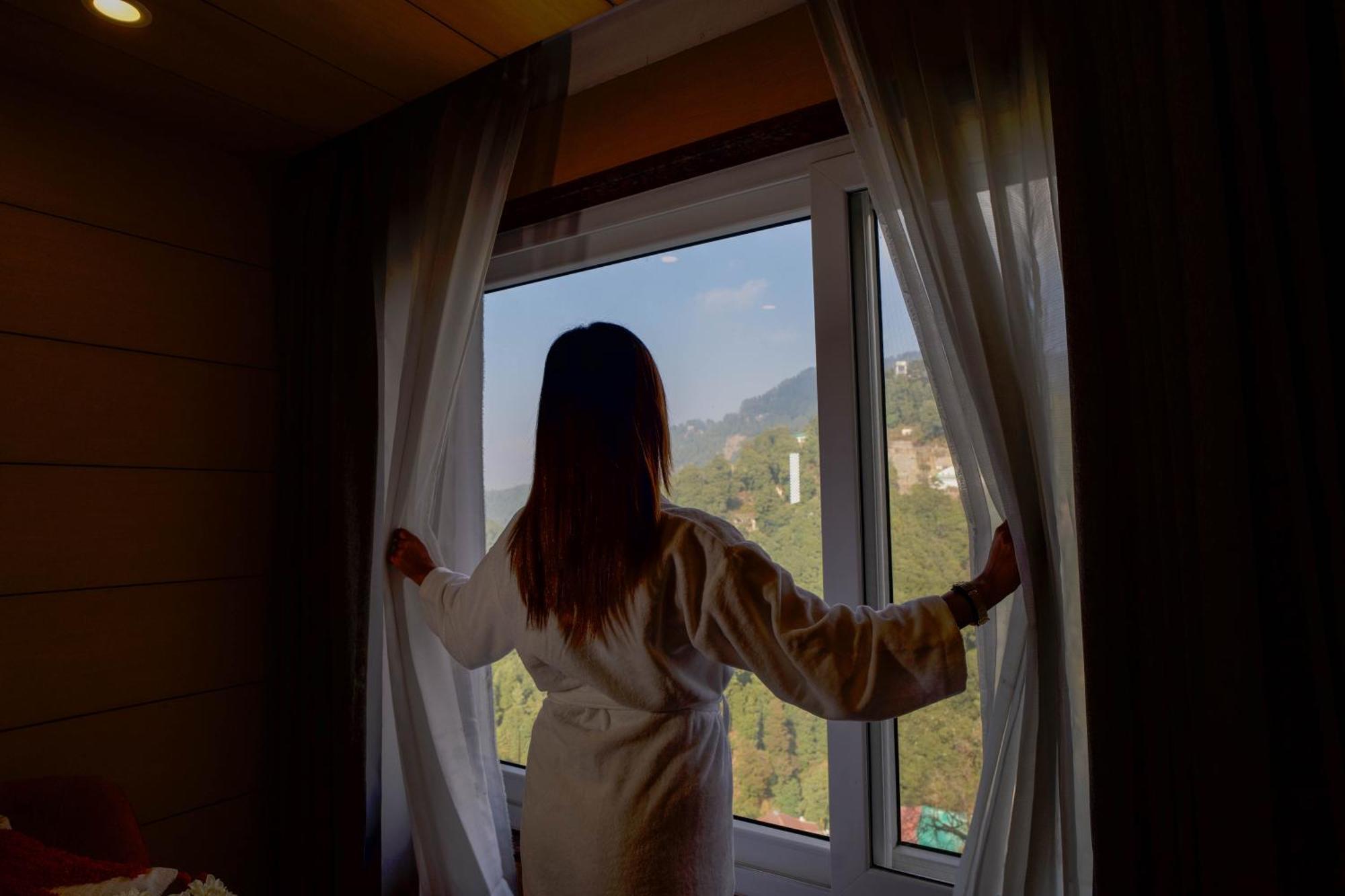 Perfectstayz Premium At Mall Road Mussoorie Exterior foto